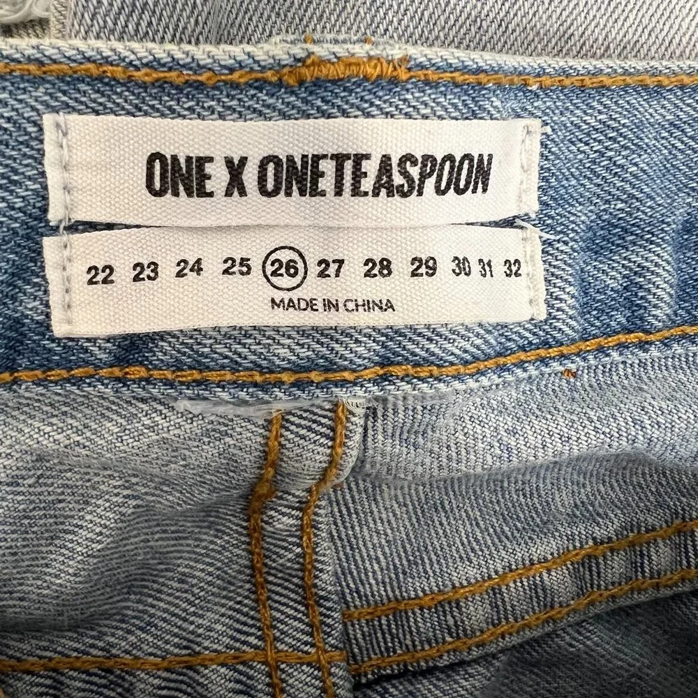 One X One Teaspoon Florence Chargers‎ Long Line Distressed Jean Shorts Sz 26